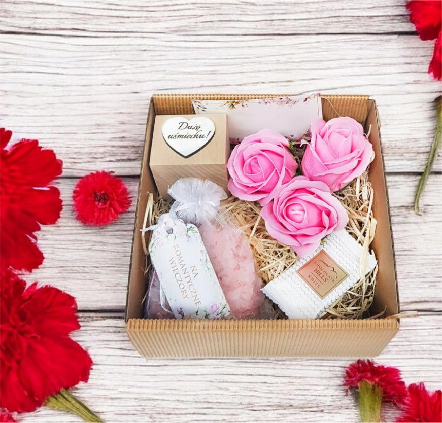 PREZENT NA DZIEŃ BABCI I DZIADKA ZESTAW KOSZ PREZENTOWY 2szt.