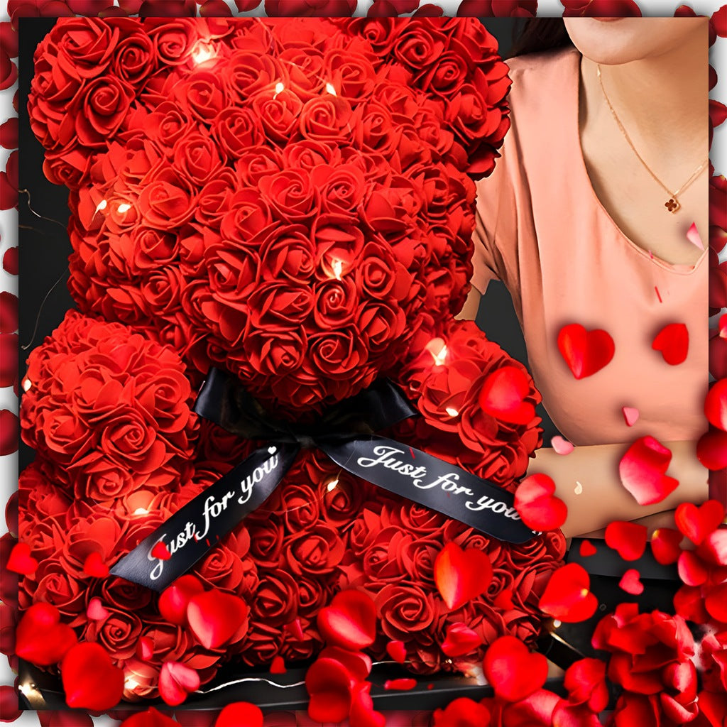 MIŚ Z RÓŻ 25 CM DUŻY Z PŁATKÓW RÓŻ PREZENT NA DZIEŃ BABCI+ ZŁOŻONE PUDEŁKO